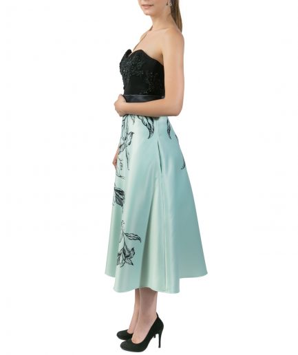 Sinestezic | Romanian Designer | Fashion Brand | Green Tulip Midi Cocktail Skirt | Green floral printed cocktail skirt | Casual skirt | Green elegant printed midi skirt with floral print
